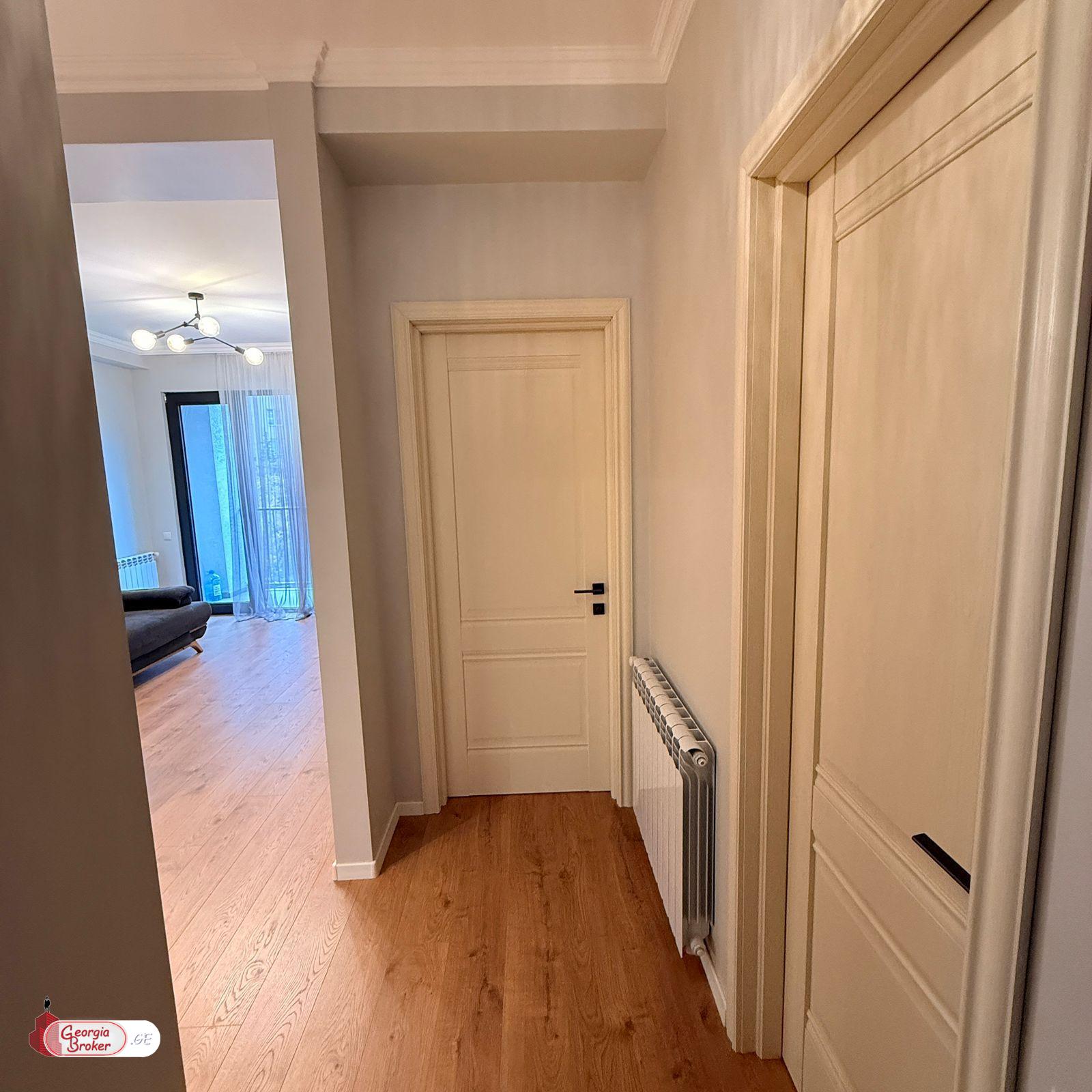 იყიდება ახალი გარემონტებული 2 ოთახიანი ბინა